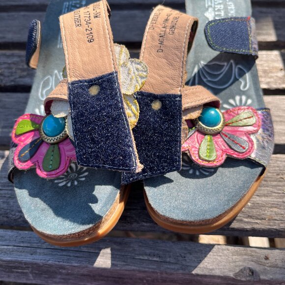 L'Artiste New Spring Step Women's Bari Floral Navy Multi Sandals, Size 40 = 9M - Picture 7 of 12